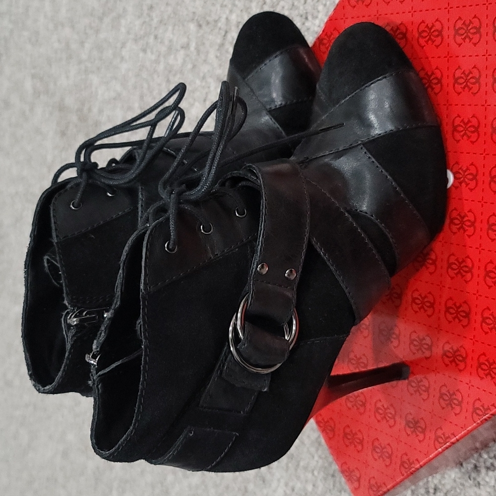 Guess Booties - Picture 6 of 6